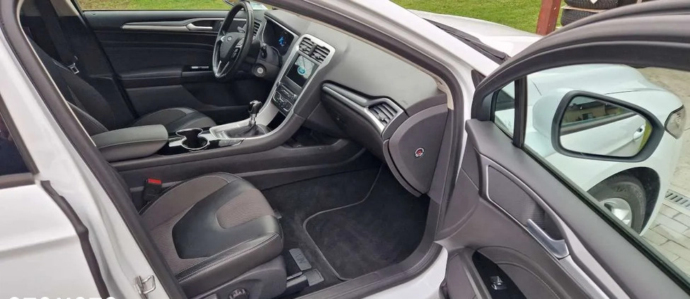 Ford Mondeo cena 57900 przebieg: 108859, rok produkcji 2016 z Grybów małe 326